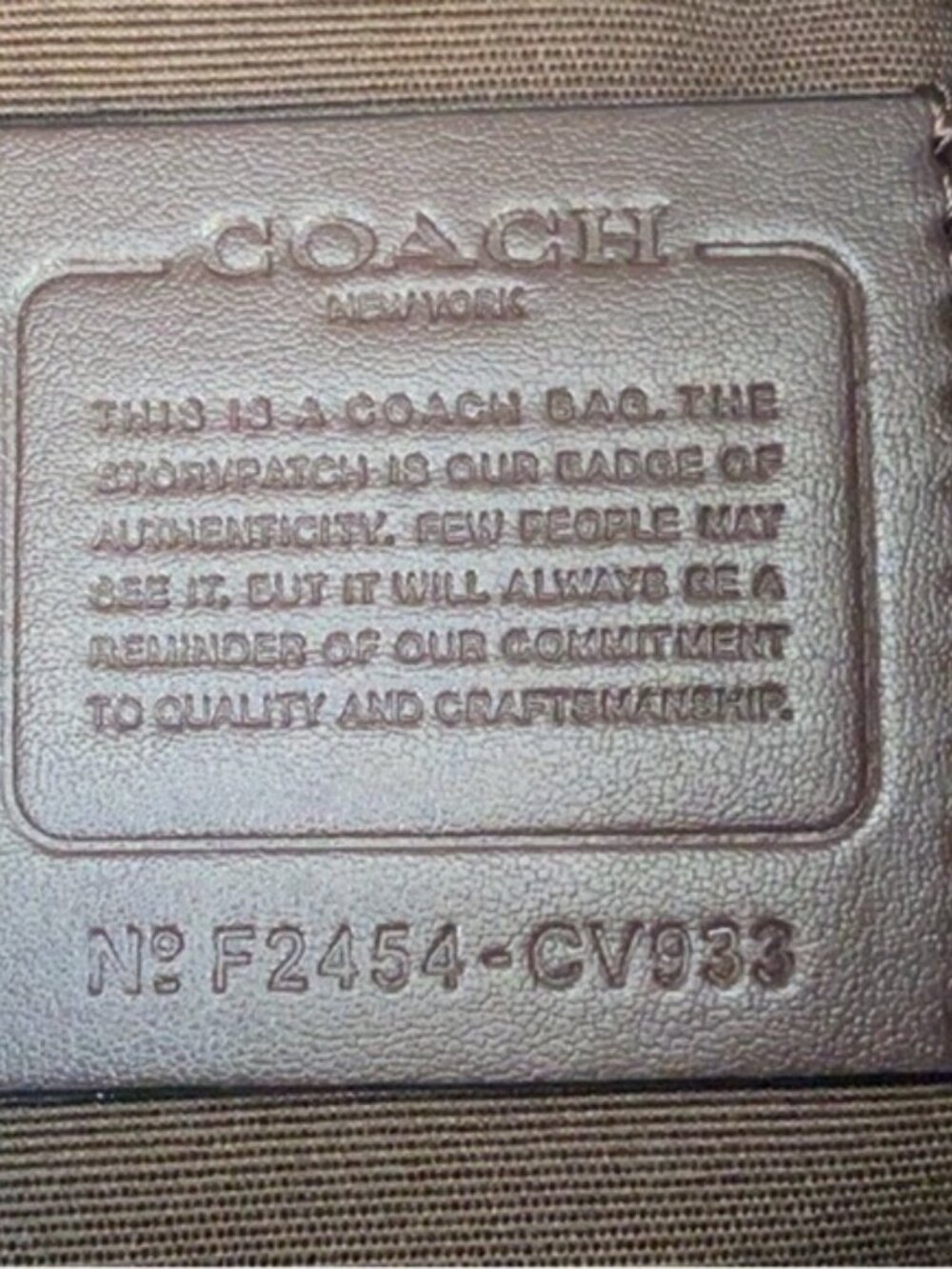 coach Teri Shoulder Bag In Signature Canvas - Picture 7 of 7